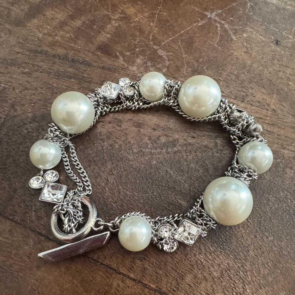 EUC Givenchy Vintage Faux Pearl and Swarovski Crystal Bracelet - Picture 5 of 8